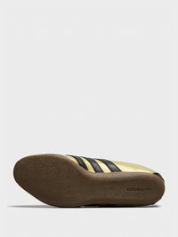 Adidas - Tokyo Decon Sneakers in Gold Metallic, Core Black and Preloved Bronze