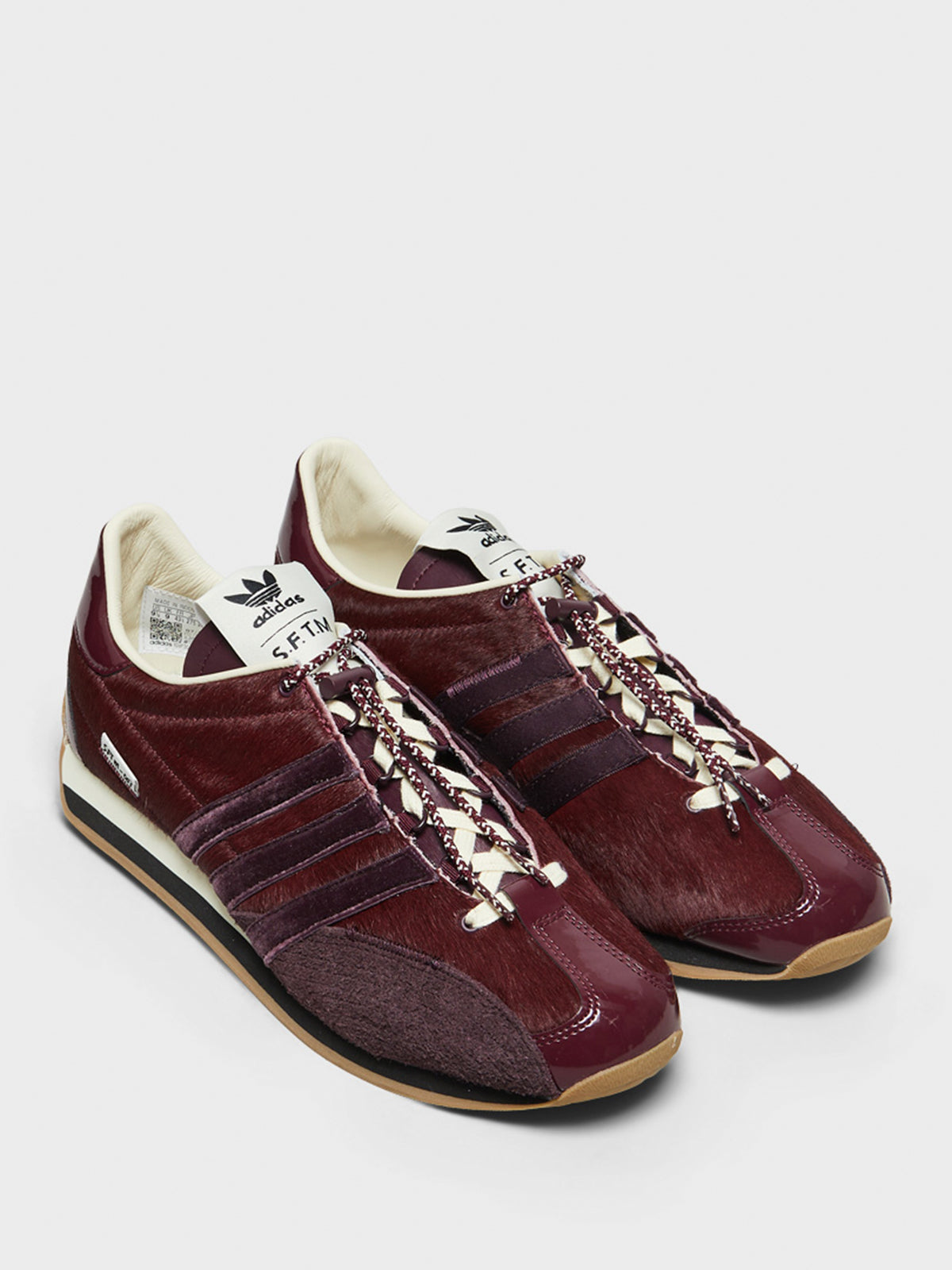 Adidas - Country OG SFTM Sneakers in Maroon, Core Black and Cream White