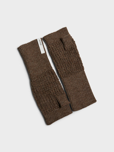 Aiayu - Sandy Mittens in Brownie