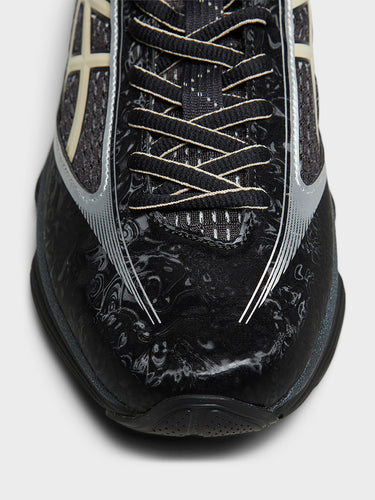 Asics - US6-S Gel-Kinetic Fluent Sneakers in Black and Vanilla