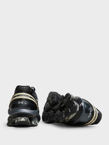 Asics - US6-S Gel-Kinetic Fluent Sneakers in Black and Vanilla