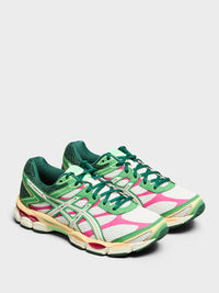 Asics - Gel-Cumulus 16 Sneakers in Cream/Ivory