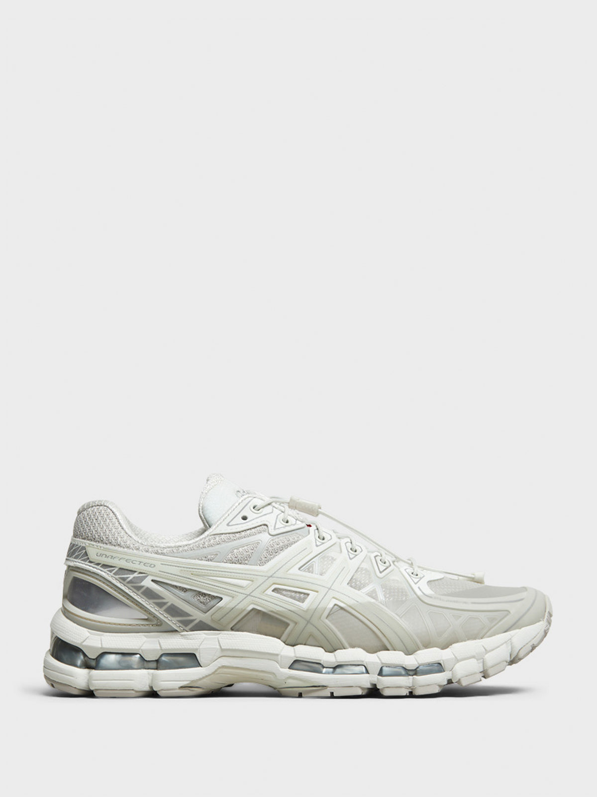 Asics - ASICS SportStyle x Unaffected GEL-Kayano 20 Sneakers in Cream and Lake Grey