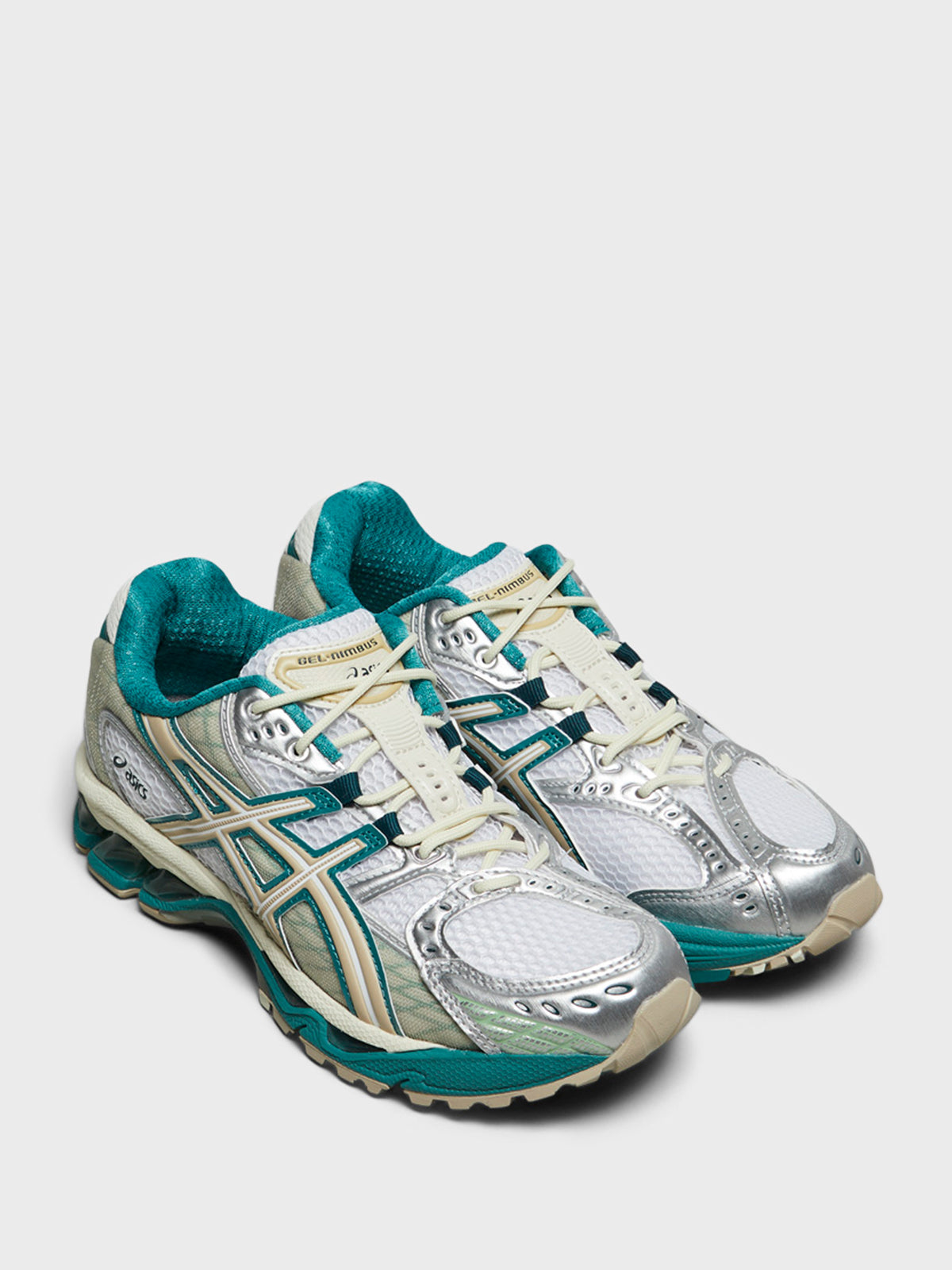 Asics - Gel-Nimbus 10.1 Sneakers in White and Rainy Lake