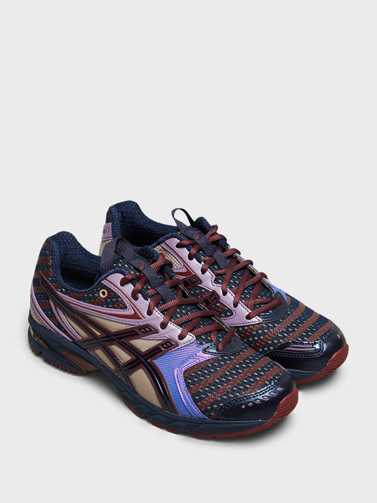 Asics - UB9-S Gel-DS Trainer 14 Sneakers in Midnight and Purple Oxide