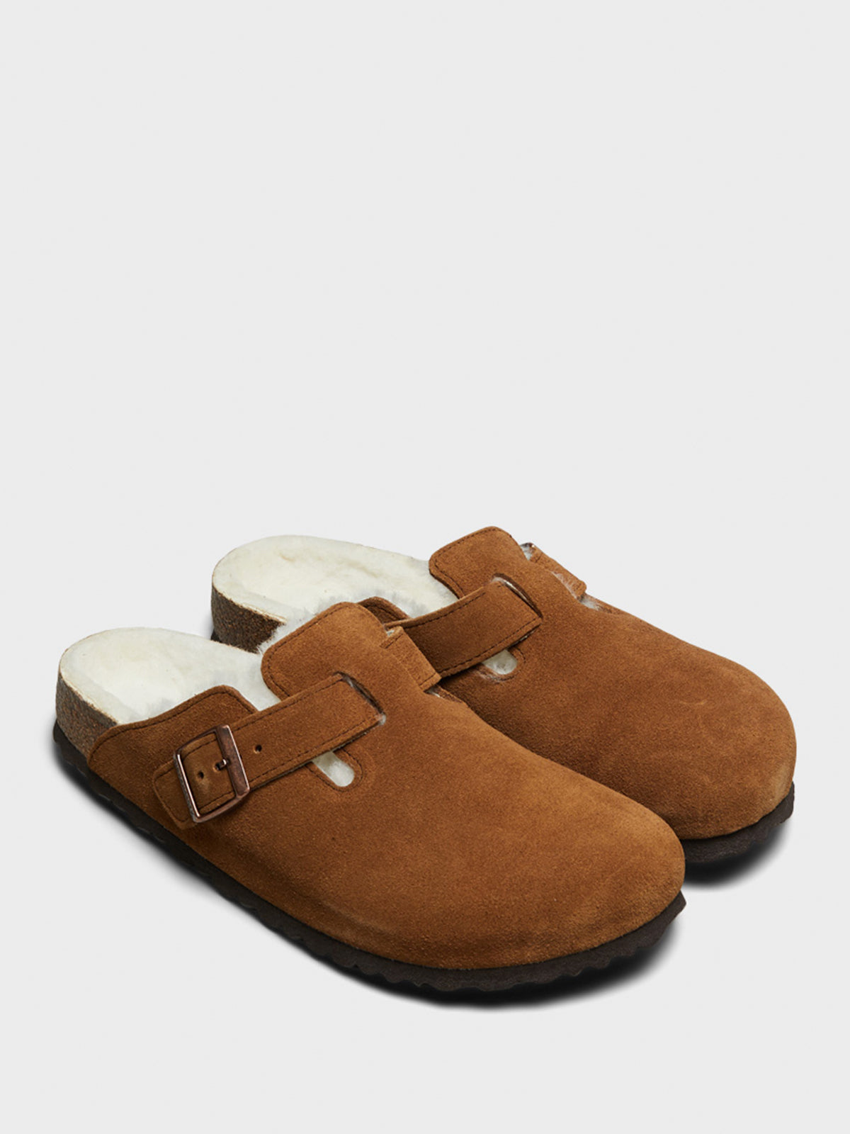 Birkenstock - Boston VL/ Shearling Suede Sandals in Mink (Narrow)