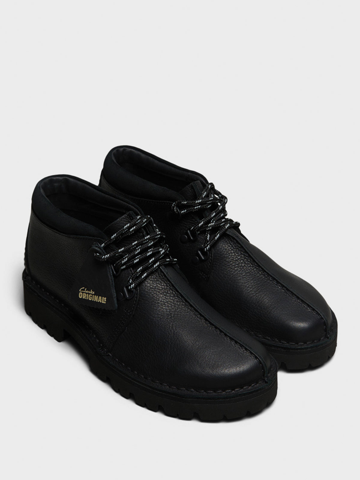 Clarks - Desert Trek XL Shoes in Black Leather