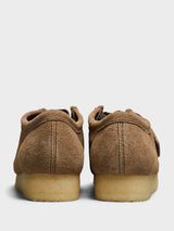 Clarks - Wallabee Shoes in Wolf Suede