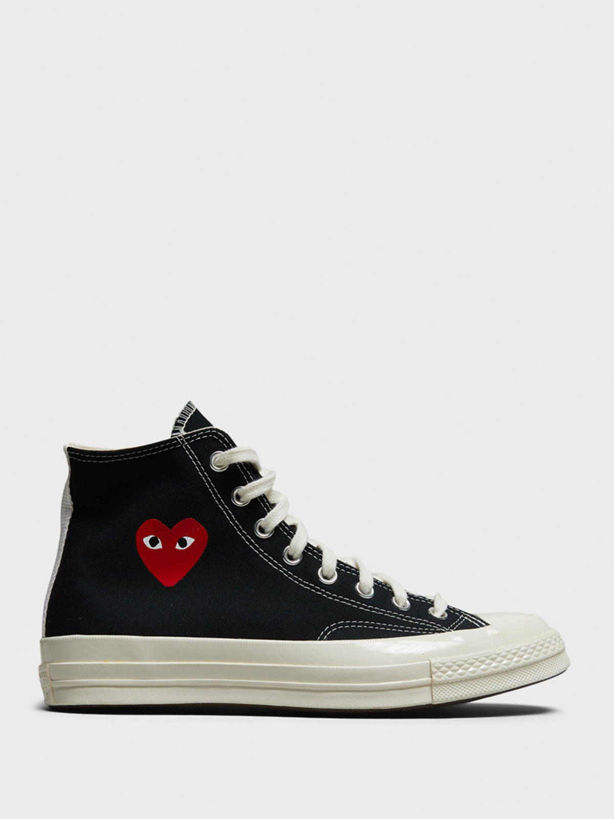 Converse - Small Heart High Top Sneakers in Black