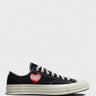 Comme des Garçons PLAY - Small Red Heart Low Top Sneakers in Black