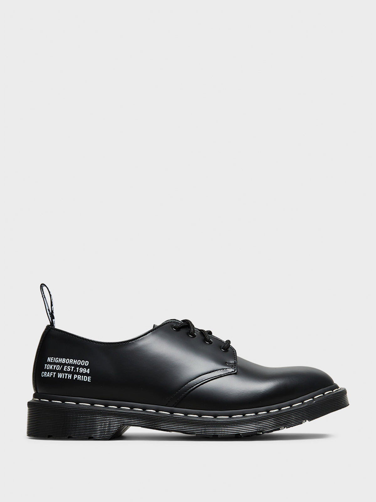 Dr. Martens - Smiths NBHD Shoes in Black Smooth