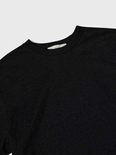 Unisex Loose T-shirt in Black