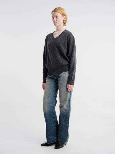 Dunst - Unisex Cashmere V-Neck Sweater in Charcoal Grey