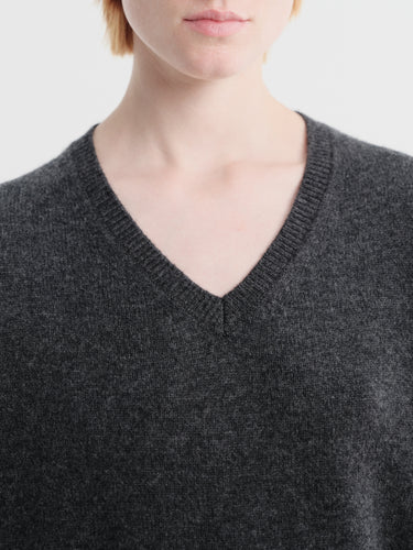 Dunst - Unisex Cashmere V-Neck Sweater in Charcoal Grey