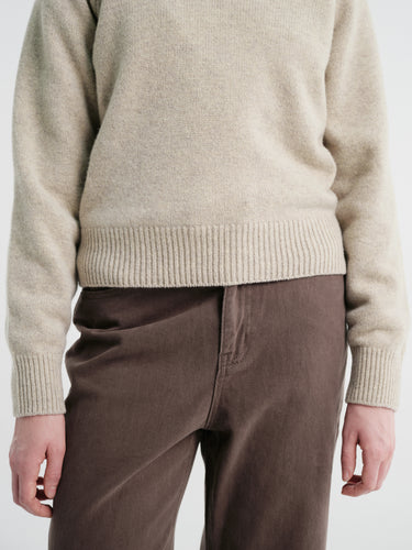 Dunst - Unisex Soft Volume V-Neck Sweater in Light Pebble