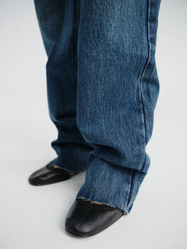 The Frankie Shop - Dalston Jeans - Blue Wash in Blue Wash
