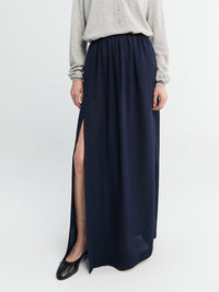 The Frankie Shop - Elie Fluid Maxi Skirt in Navy