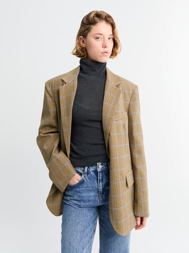 Lyra Oversized Houndstooth Blazer in Camel