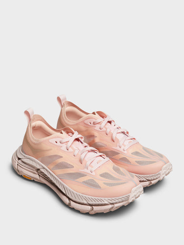 Hoka One One - U Mafate Speed 4 Lite Sneakers in Rose Tea and Rose Latte