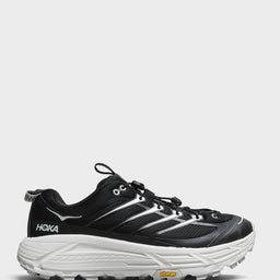 Hoka One One - Mafate Three2 Sneakers in Black and Cosmic Grey