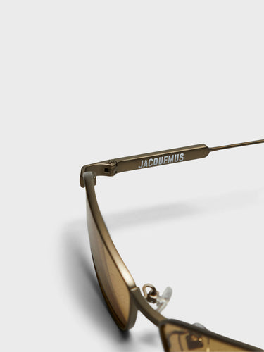 Jacquemus Eyewear - Bambino Metal Sunglasses in Matt Putty, Shiny Putty and Amber