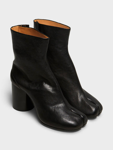 Maison Margiela - Tabi Ankle Boots in Black
