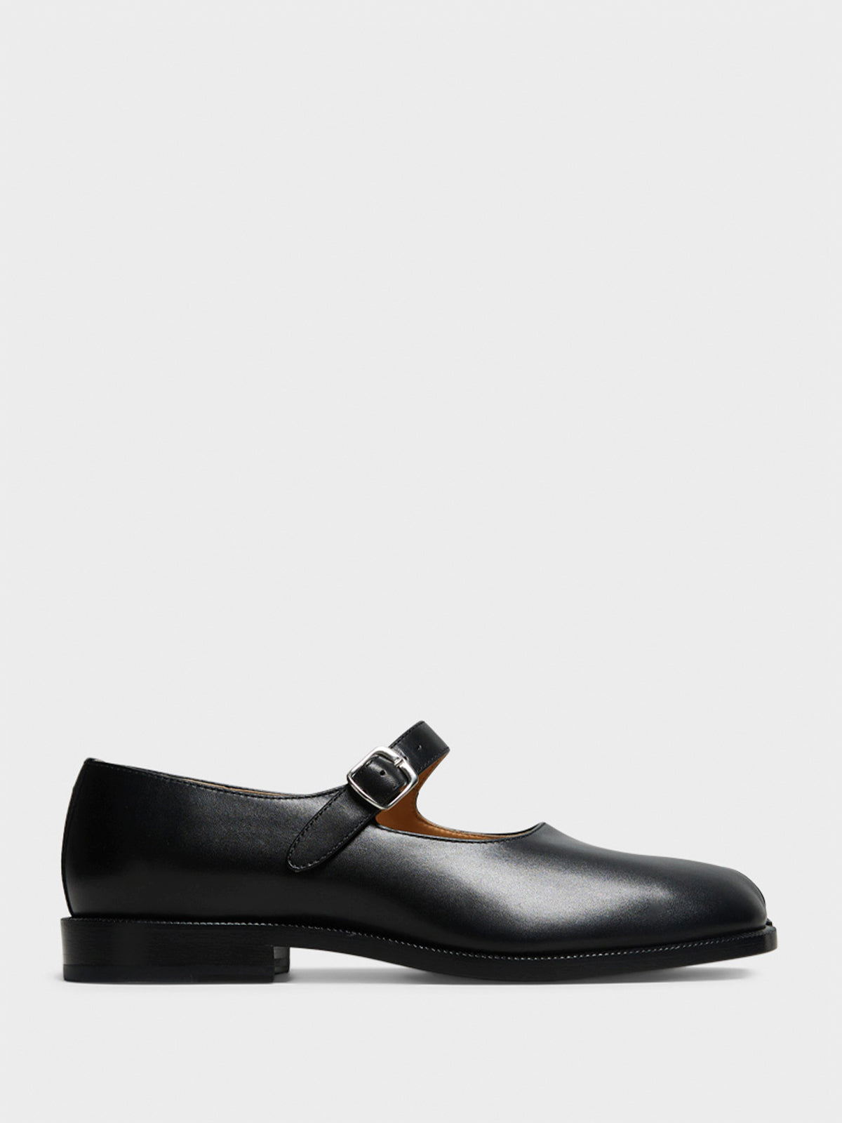 Maison Margiela - Tabi Mary Jane Shoes in Black