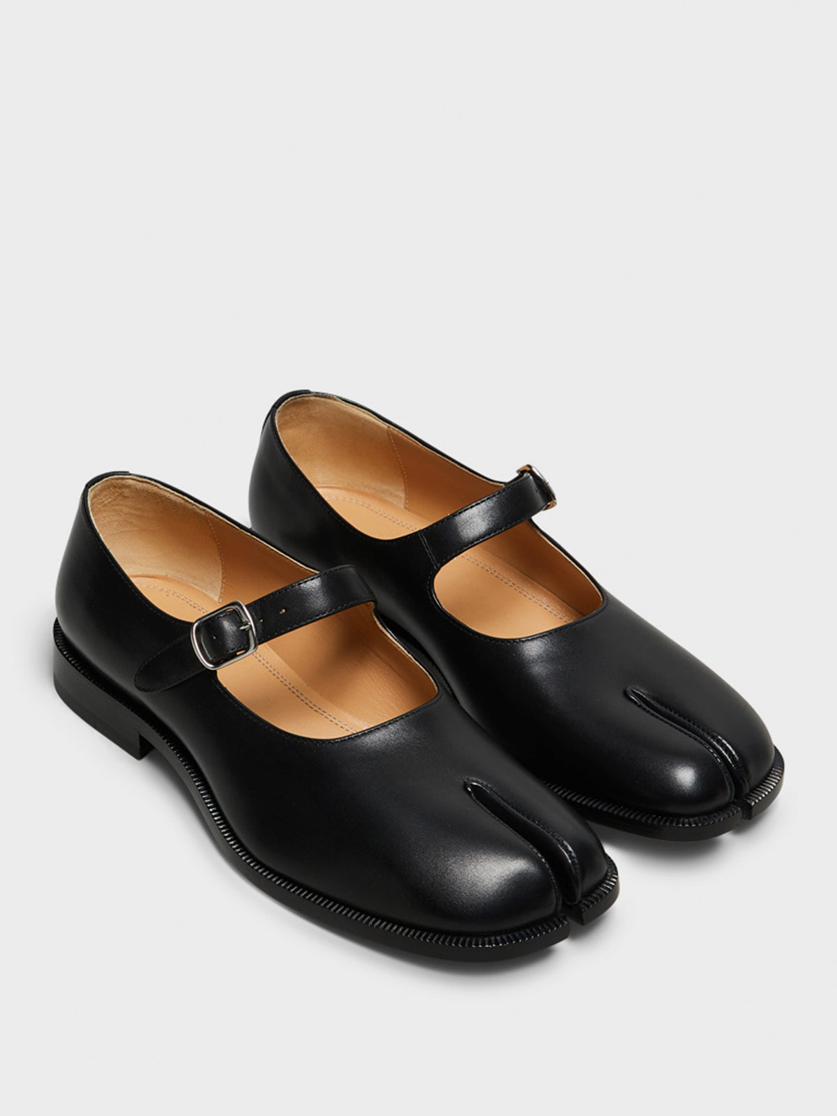 Maison Margiela - Tabi Mary Jane Shoes in Black