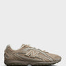 New Balance - 204L Sneakers in Mushroom
