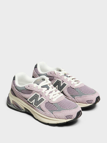 New Balance - 2010 Sneakers in Ice Wine