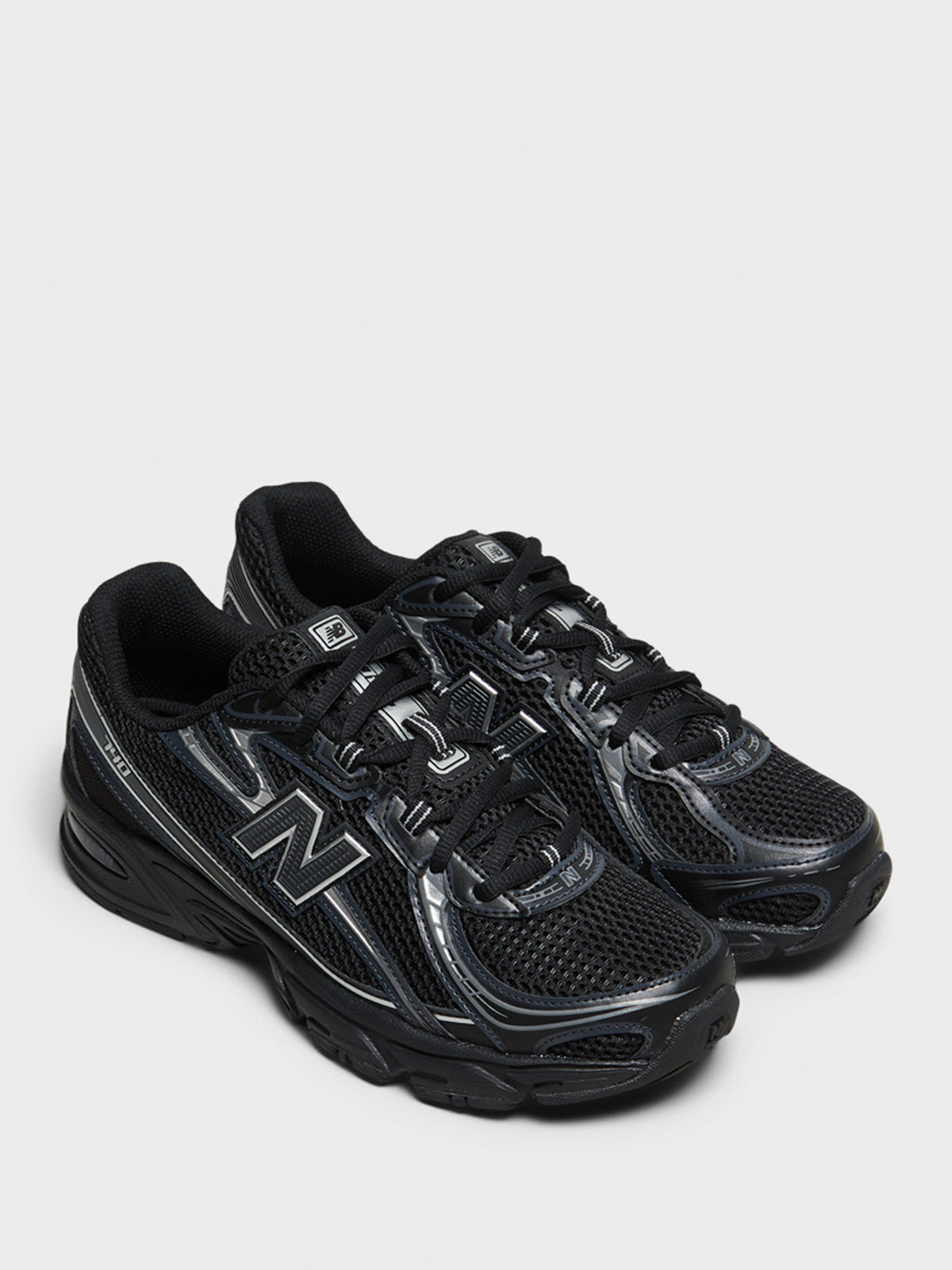 New Balance - U740BM2 Sneakers in Black