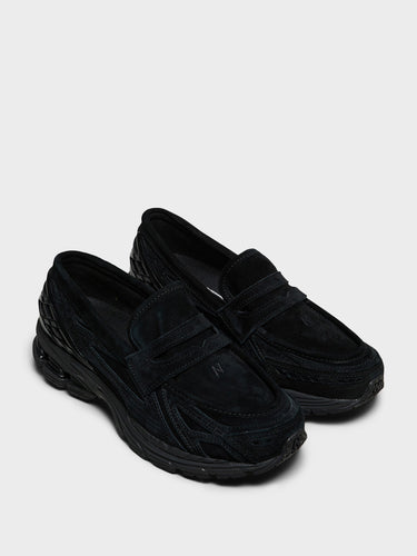 New Balance - 1906 Loafers in Black