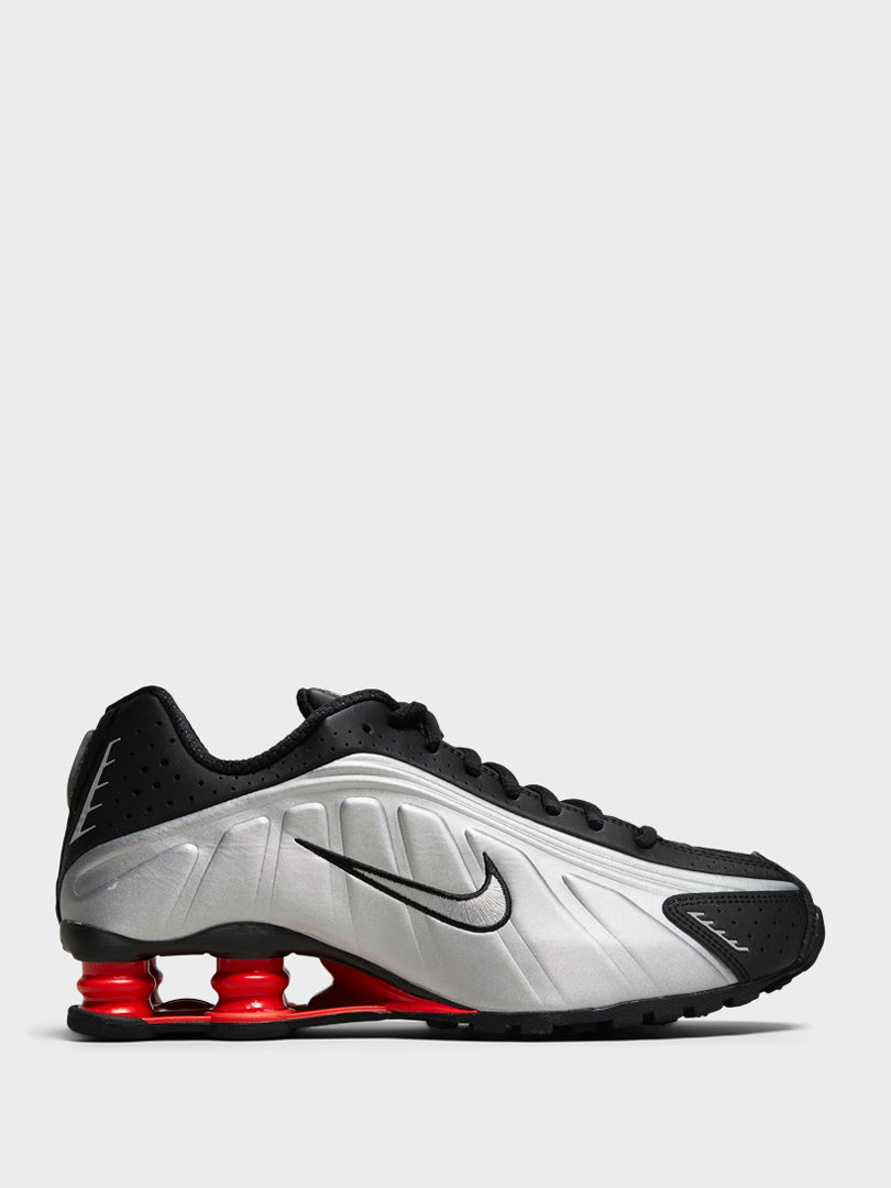 Nike - Shox R4 Sneakers in Black, Light Crimson and Metallic Silver