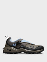 Nike - ACG Phassad Sneakers in Cave Stone, Aluminium and Black