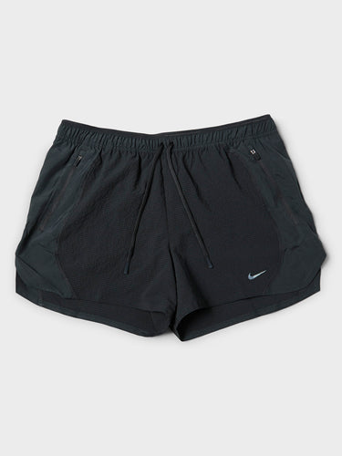 Nike - Dry-Fit Challenger 5-Inch Shorts in Black and Black Reflective