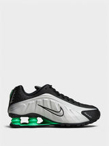 Nike - Shox R4 Sneakers in Metallic Silver, Metallic Silver and Black