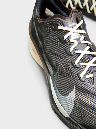 Nike - Zoomx Vaporfly Next 4 Sneakers in Velvet Brown, Soft Pearl and Black