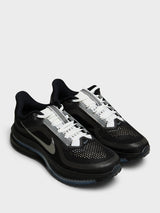 Nike - Pegasus Premium SP Sneakers in Black, Metallic Silver and White