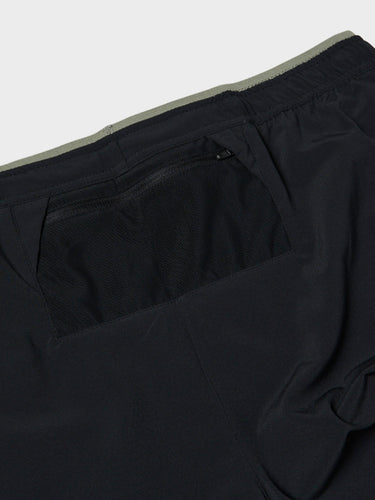 Nike - Dri-Fit Reflect Pants in Black and Reflective Silver