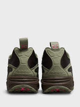 Nike - Air Max SNDR Sneakers in Light Army Pinksicle and Baroque Brown