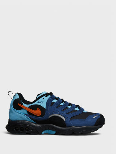 Nike - Air Terra Humara SP Sneakers in Mystic Navy, Safety Orange & Black