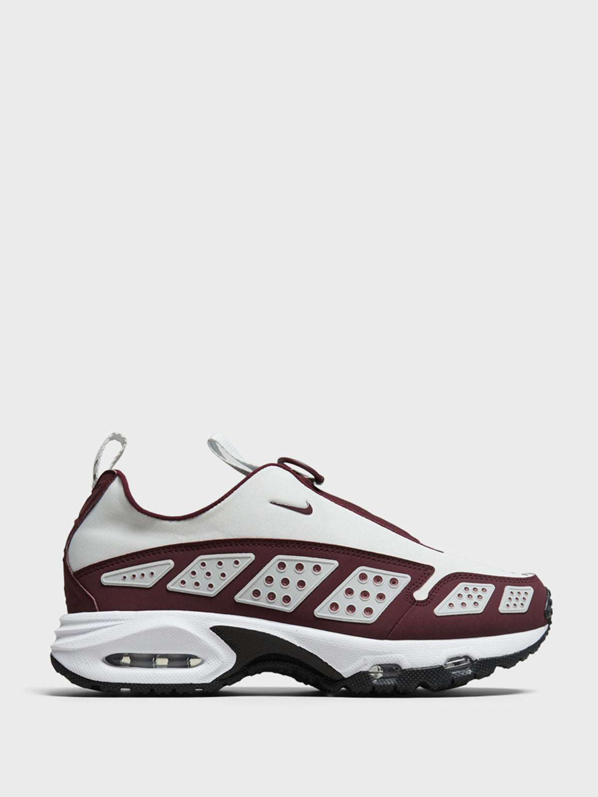 Nike - Air Max SNDR in Photon Dust and Night Maroon