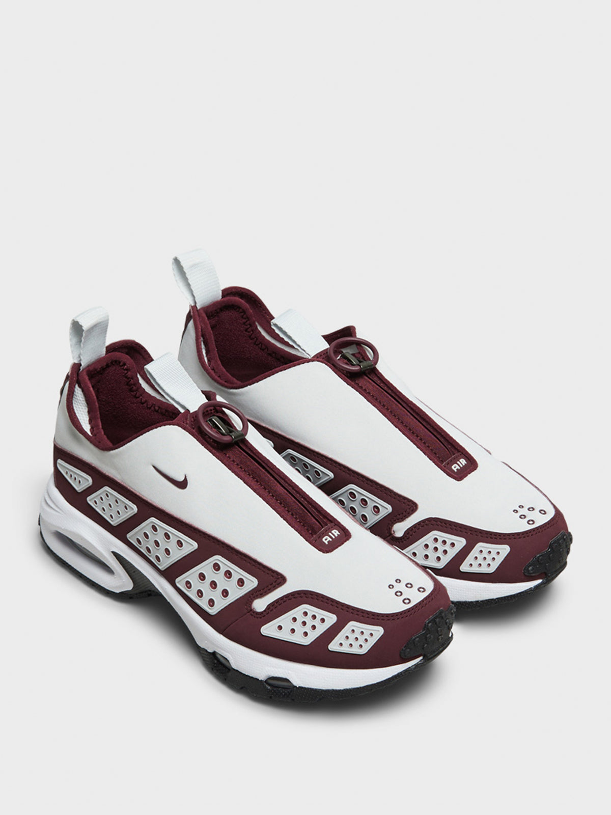 Nike - Air Max SNDR in Photon Dust and Night Maroon