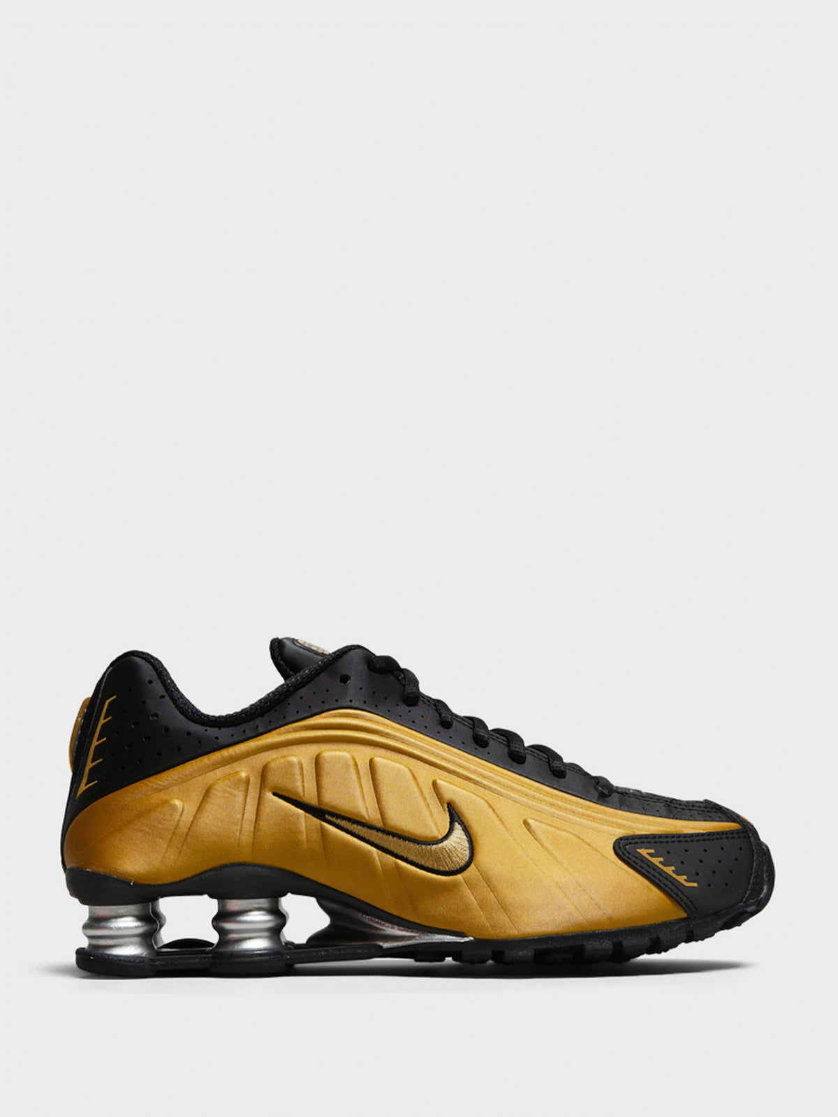 Nike - Shox R4 Sneakers in Black and Metallic Gold