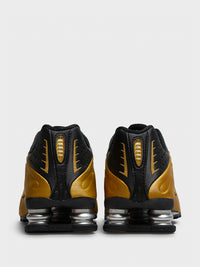 Nike - Shox R4 Sneakers in Black and Metallic Gold