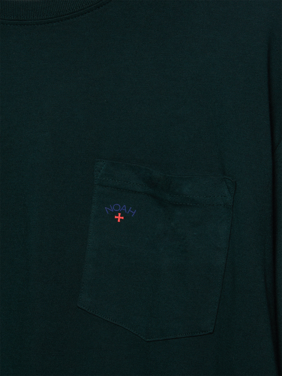 Noah - Longsleeved Core Logo Polo T-Shirt in Forest Green