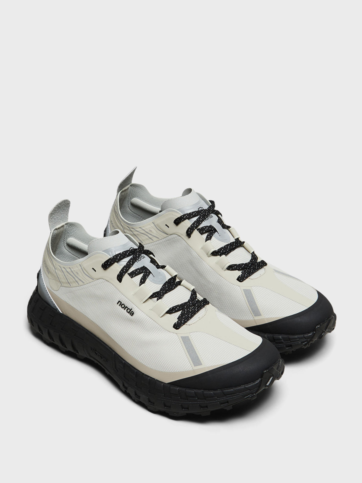 Norda - 001 Sneakers in Cinder