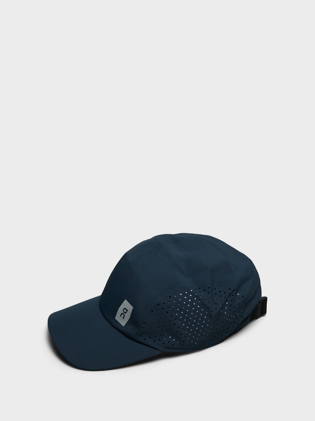 On - Lightweight Cap U in Navy