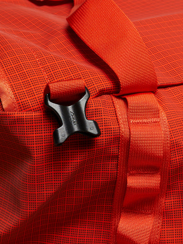 Patagonia - Black Hole Duffel 40L Bag in Pollinator Orange