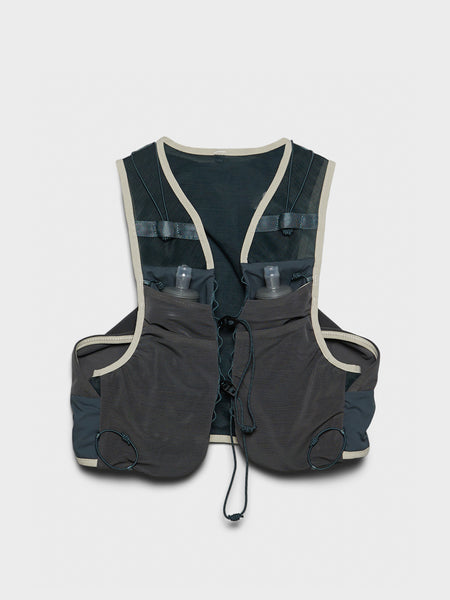 Slope Runner Vest in Nouveau Green